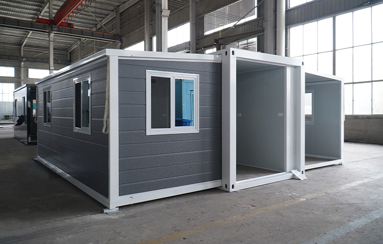 Expandable Container House