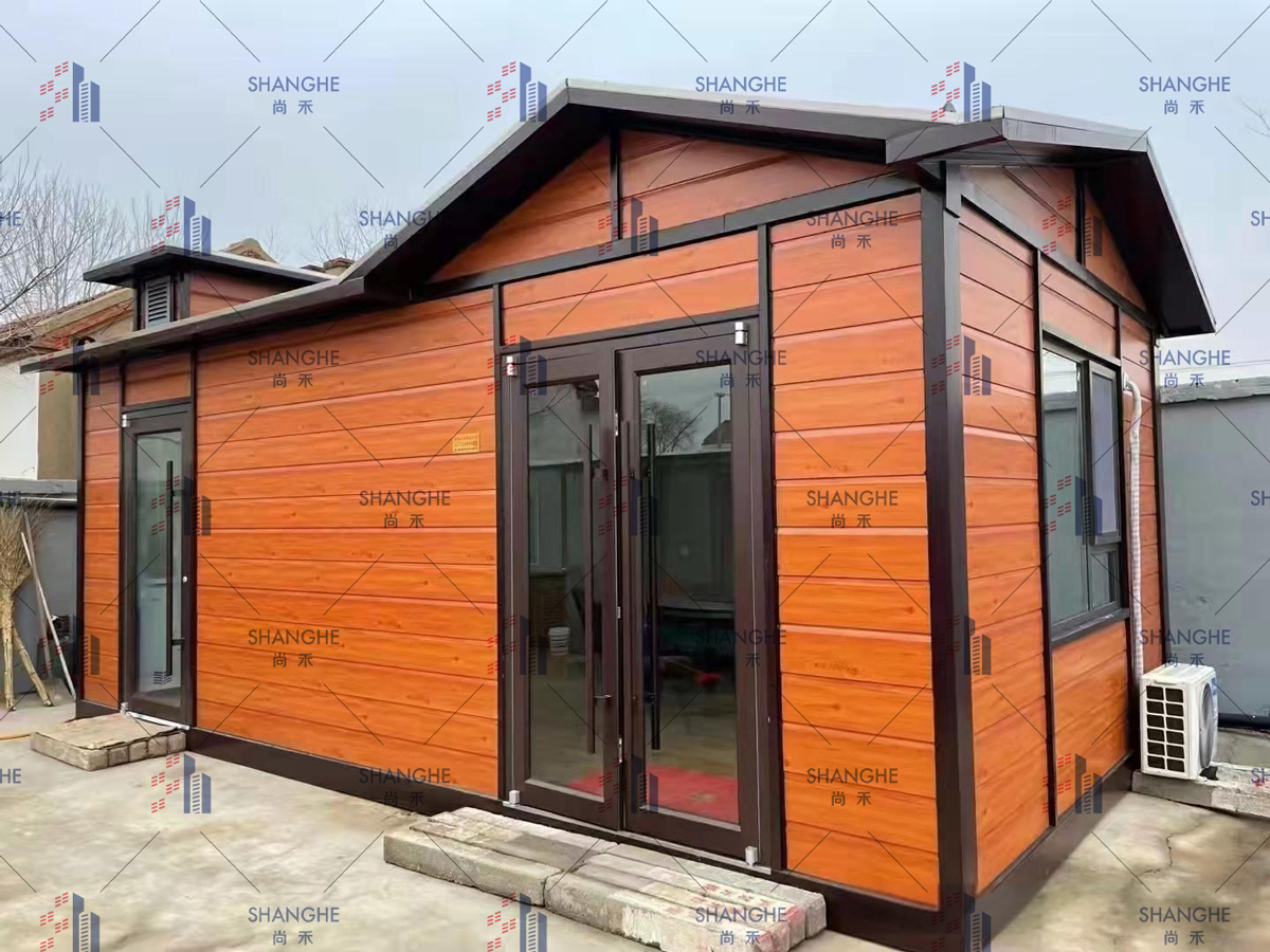 Paneles decorativos metálicos con diseño plano de madera de pino para la renovación de oficinas